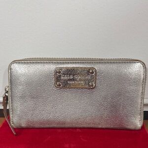 Kate Spade Metallic Silver Wallet